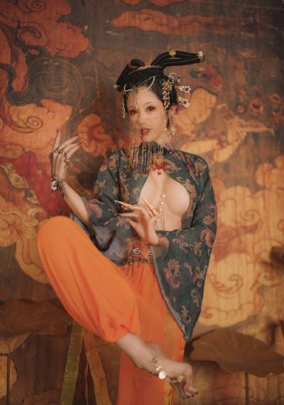 年轻女员工的滋味2